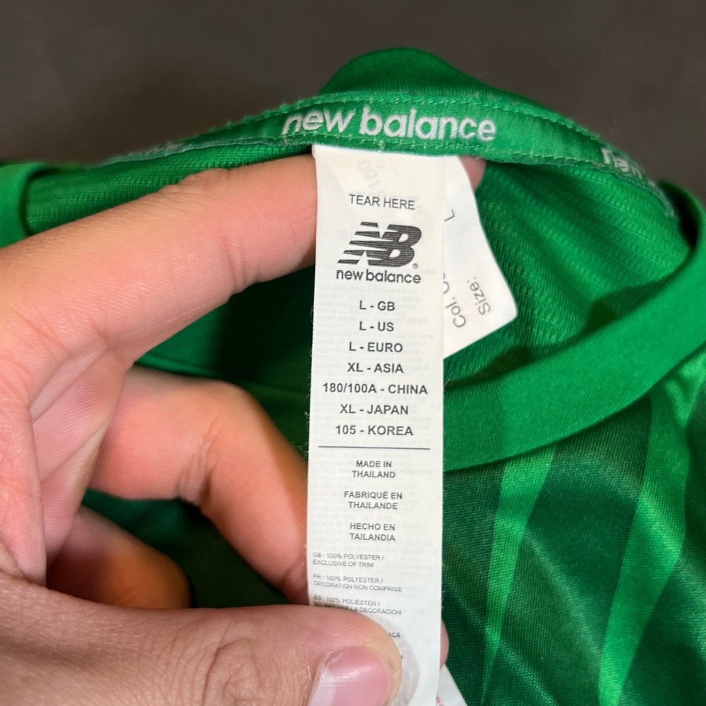 New Balance Republic of Ireland National Team Football Training Jersey Size L - Picture 7 of 10